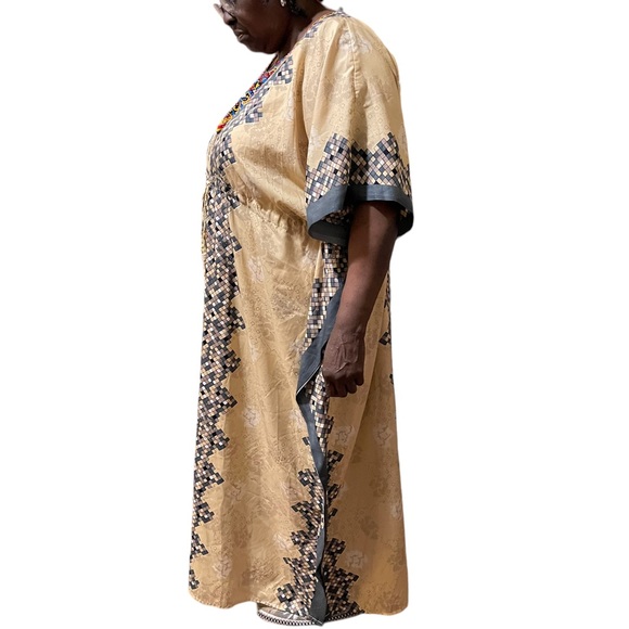 NF Women Caften Dress - Picture 3 of 4